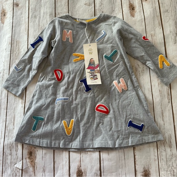 mini boden roald dahl dress Mini boden Roald Dahl abc dress nwt 3/4
